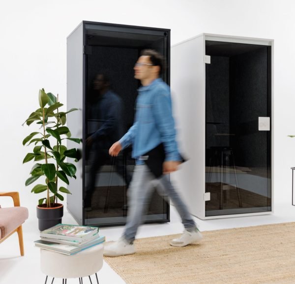 Tek Kişilik Akustik Telefon Görüşme Kabini