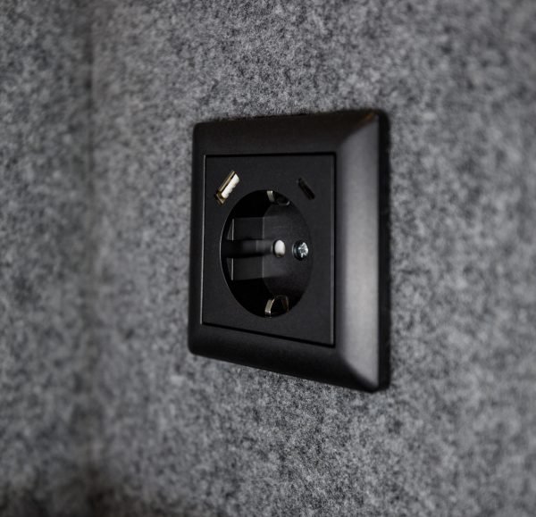 Tek Kişilik Akustik Telefon Görüşme Kabini