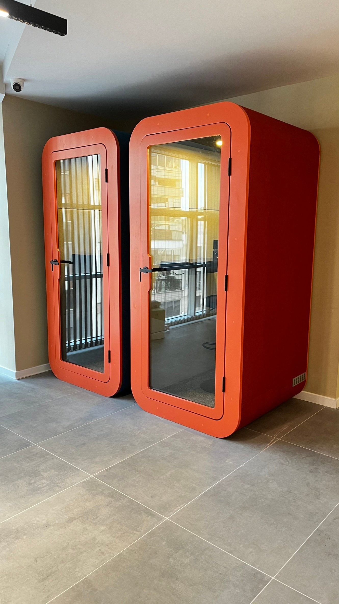 Telefon görüşme kabinleri