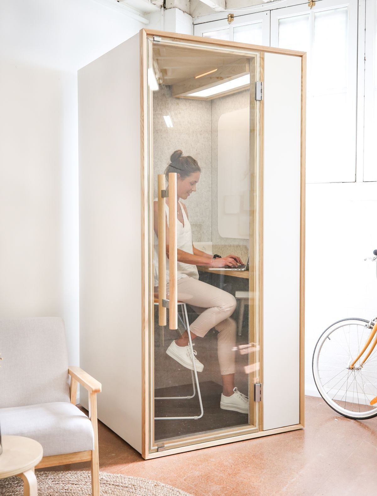 Telefon Görüşme Kabini, İzmir